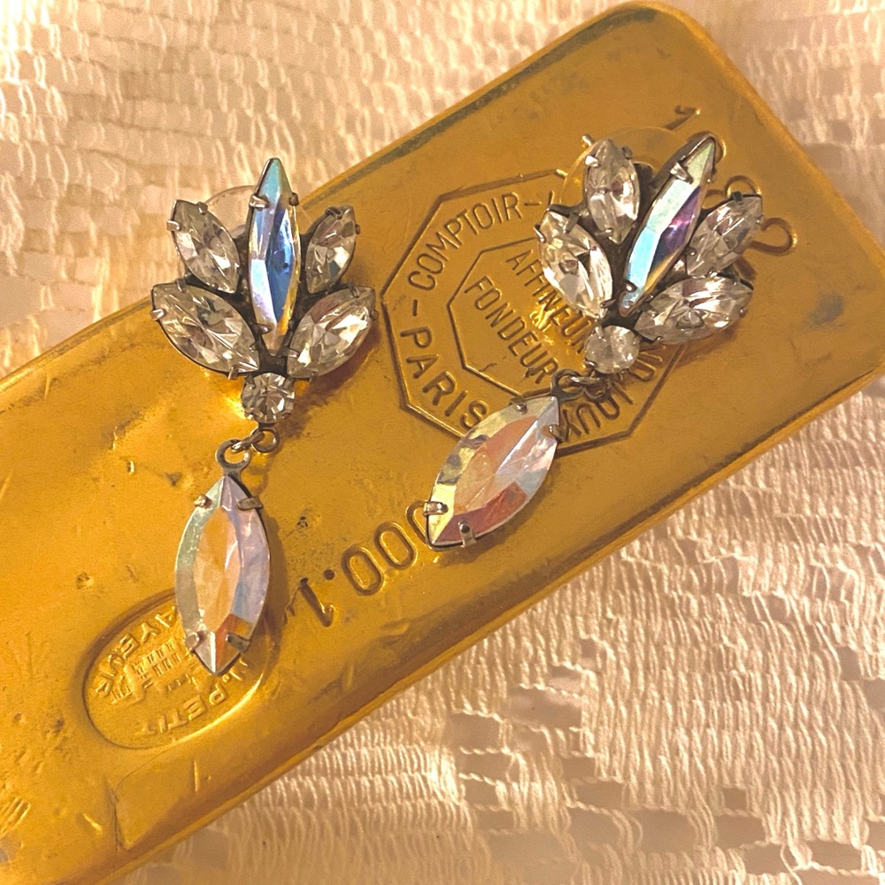 Bling Glamor  Rhinestone Cluster and Drop pierced earrings Marquise cut stones
